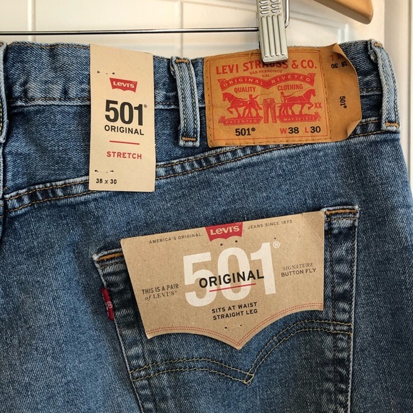 NWT, 501 Levi Strauss Jeans, High Rise, Straight Leg, Button Fly, 38/30 - Picture 4 of 6